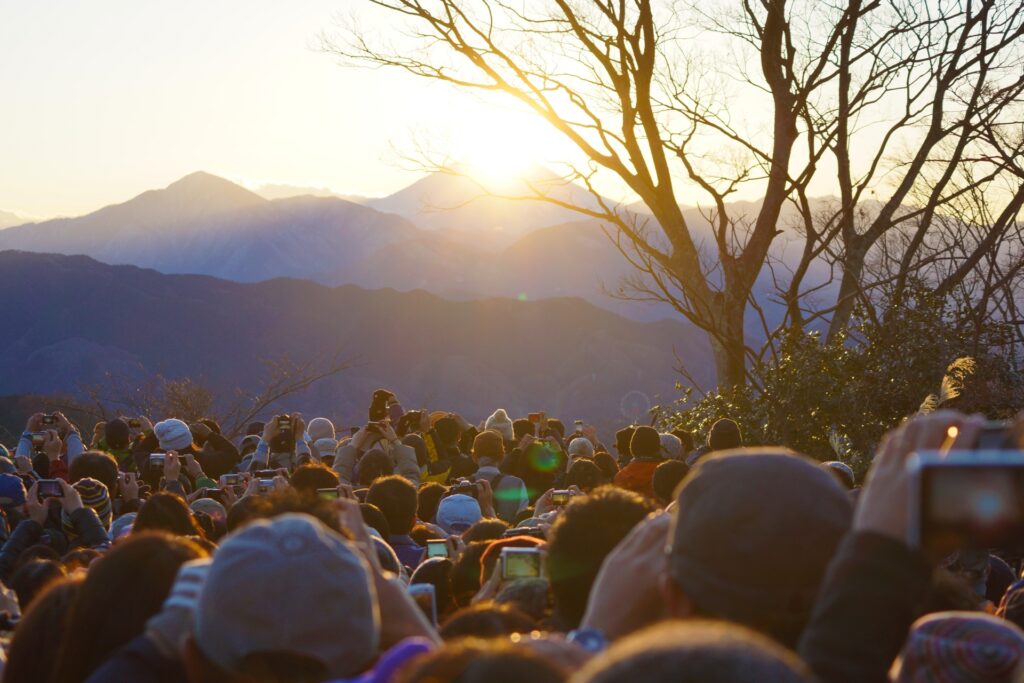 ダイヤモンド富士高尾山の混雑状況