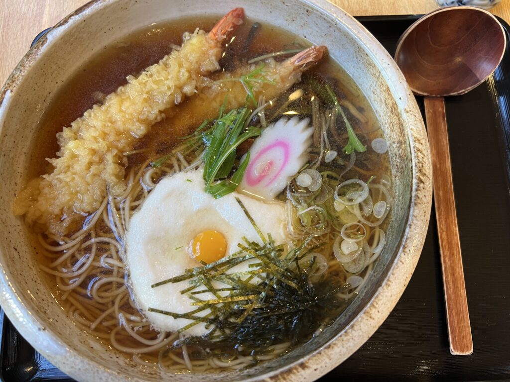 紅葉屋本店の山菜とろろ天ぷら蕎麦