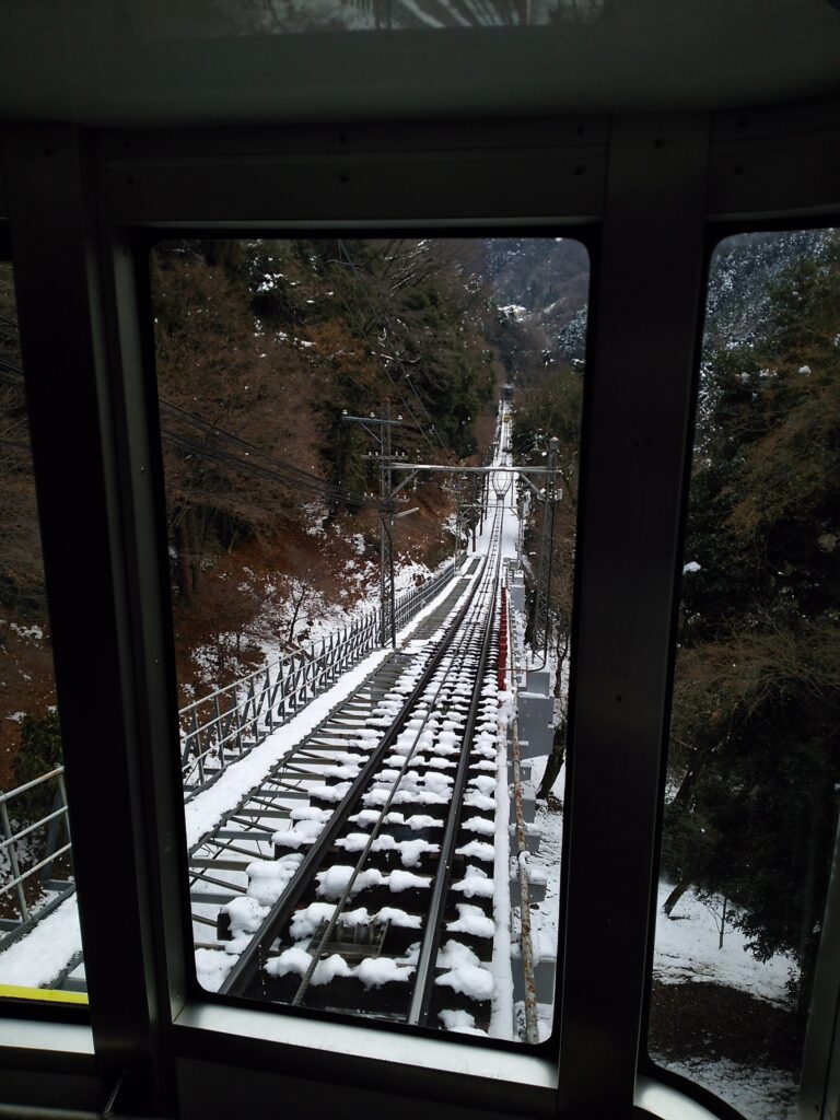 高尾山ケーブルカーからの景色