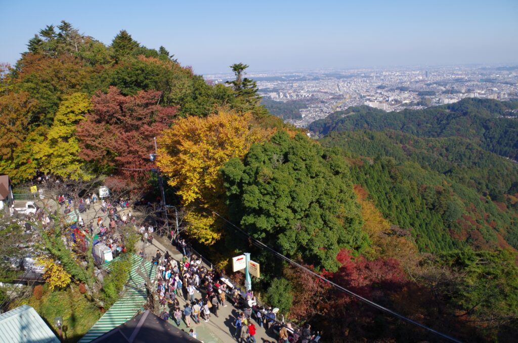 takaosan-autum-cloud