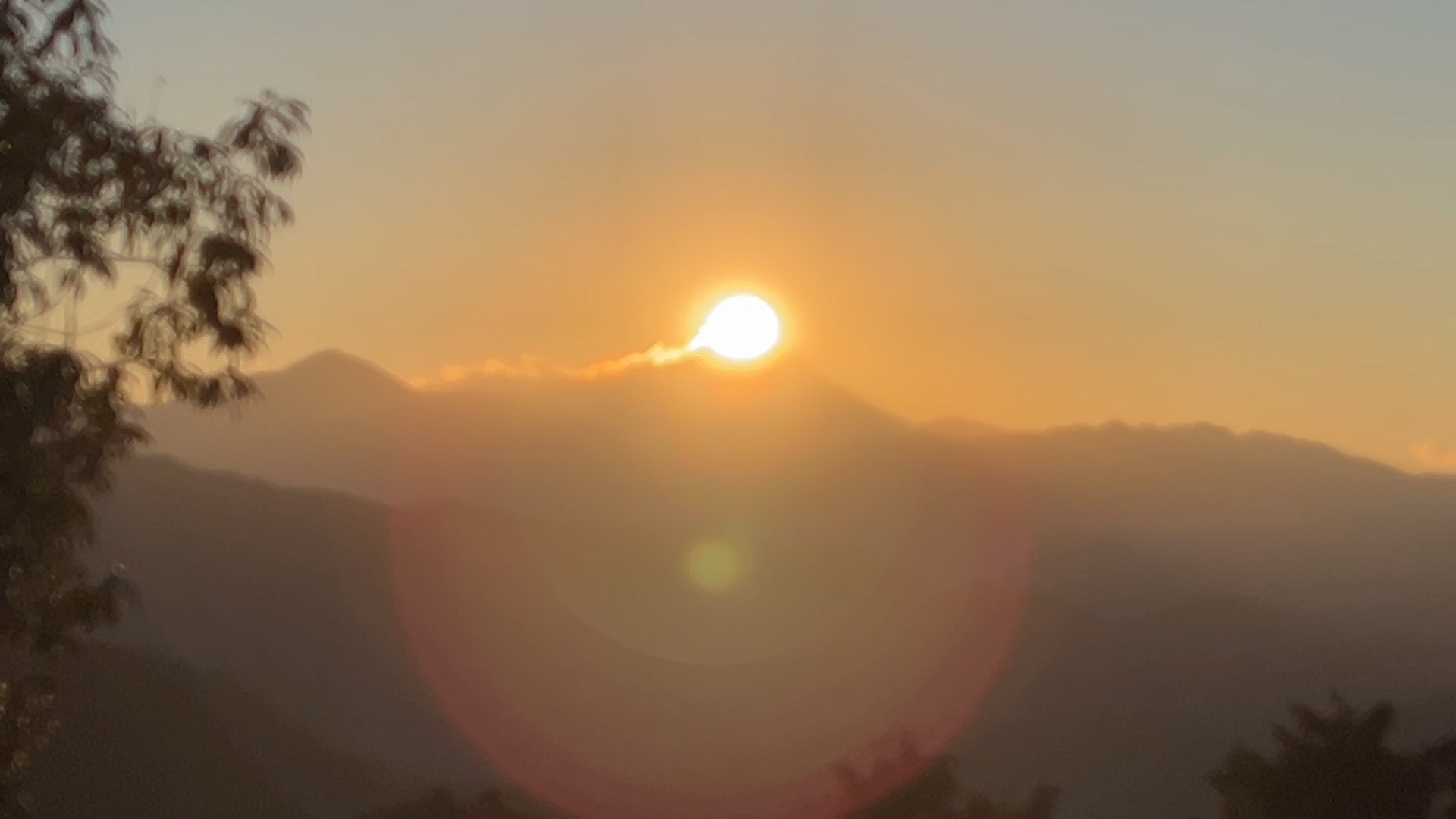 高尾山ダイヤモンド富士 2024年