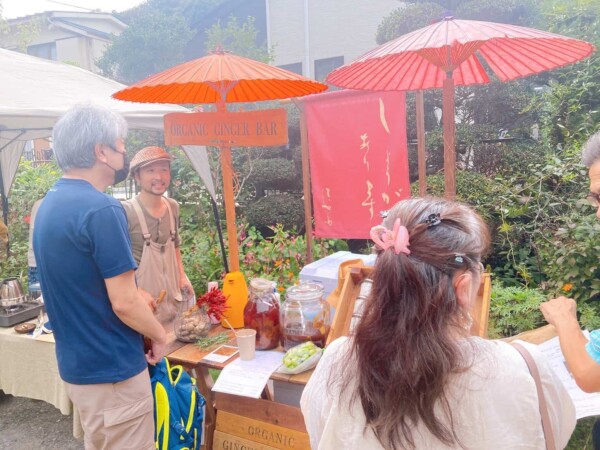 写真は有機生姜と有機スパイスのシロップ屋 ”ほっぺた”